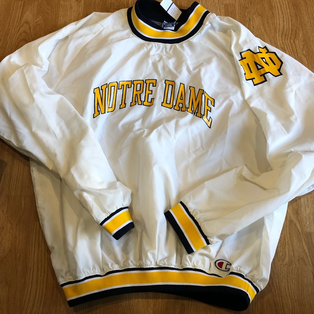 Norte Dame. Fits like a Large